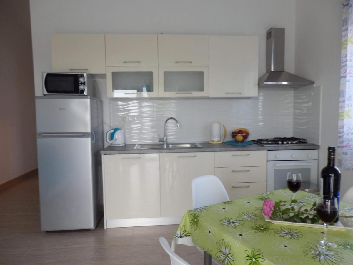Apartman Laura Tribunj  Luaran gambar