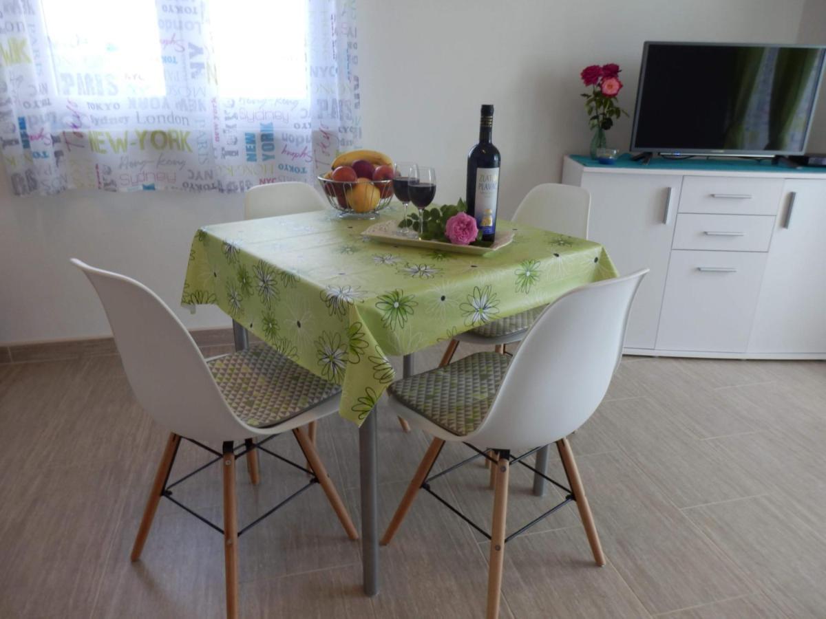 Apartman Laura Tribunj  Luaran gambar